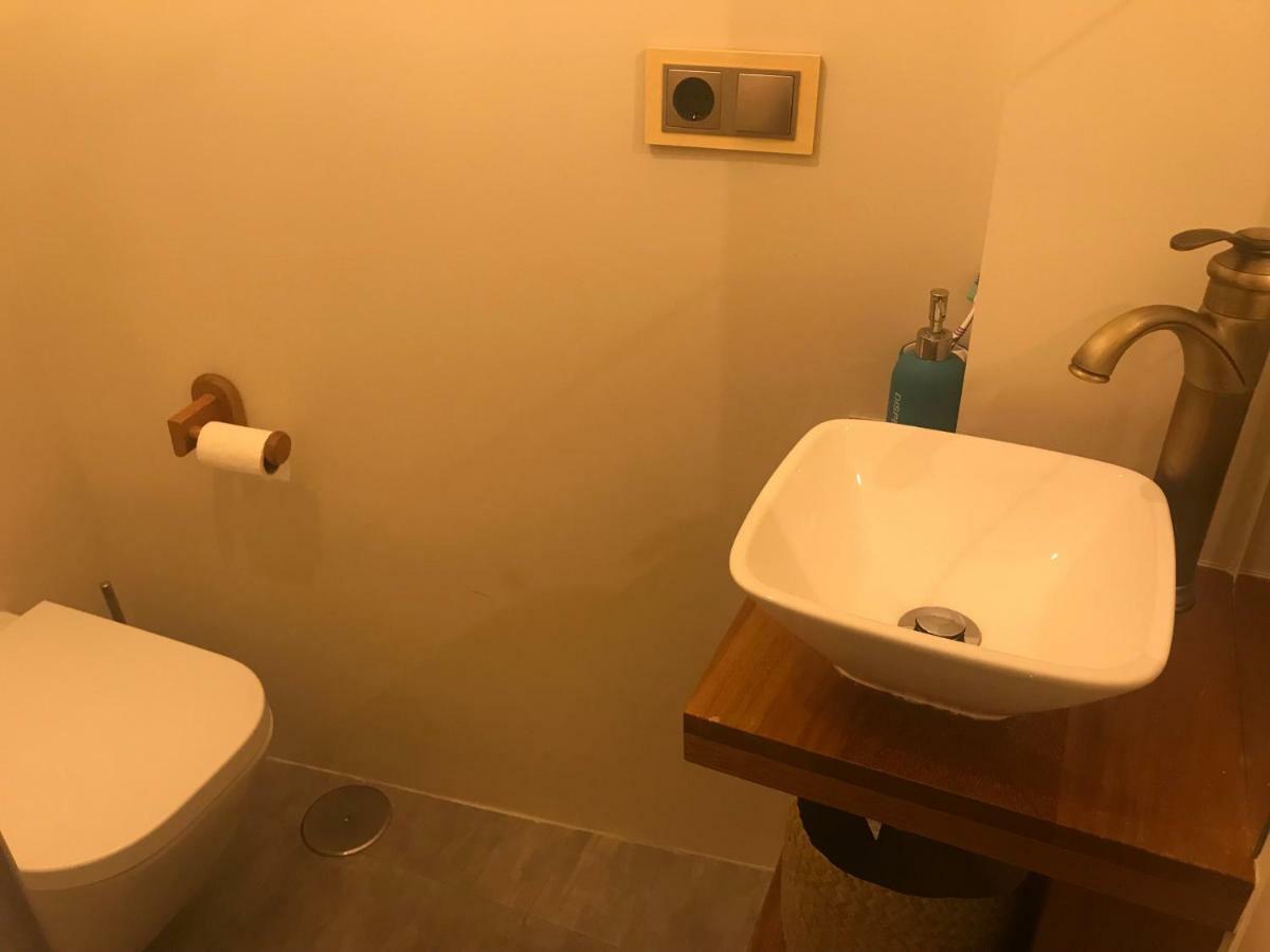 הוילה Preciosa Casa En El Casco Historico De באיונה מראה חיצוני תמונה